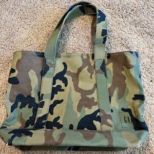 Camo Tote Bag - GAP